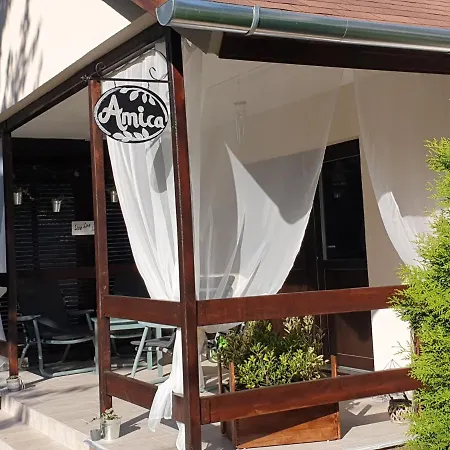 Amica Vendeghaz Vakantiehuis